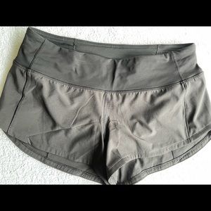 Lululemon Speed Up Low-Rise Short 2.5”